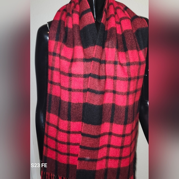 Louisa Perini Cashmere Scarf - Picture 2 of 3